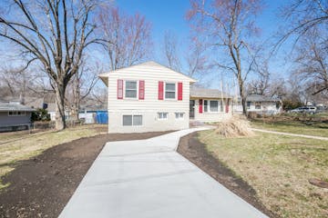 200 Westside Dr Belton, MO 64012